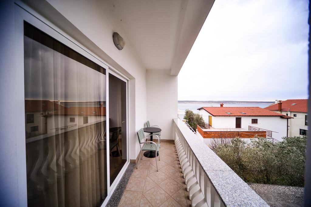 Apartments Dalmacija Starigrad Paklenica Værelse billede